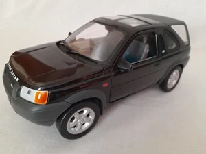 Ertl Collectibles 1:18 Land Rover Freelander - Picture 1 of 11