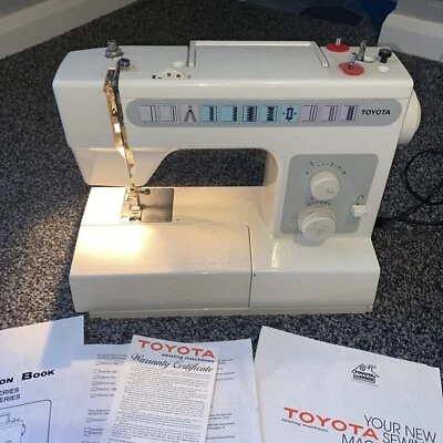 Toyota Sewing Machine EC-1 FZ — 第 1/4 张图片