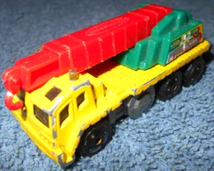 2000 MATCHBOX RESCUE CRANE 1:64 DIECAST VEHICLE W/ SWIVEL BASE & EXTENDING CRANE - Picture 1 of 8