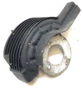 GENUINE AUDI A4 B8 NSR PASSENGER SIDE REAR SPRING STONE GUARD  8K0511539 08-16 - Picture 1 of 3