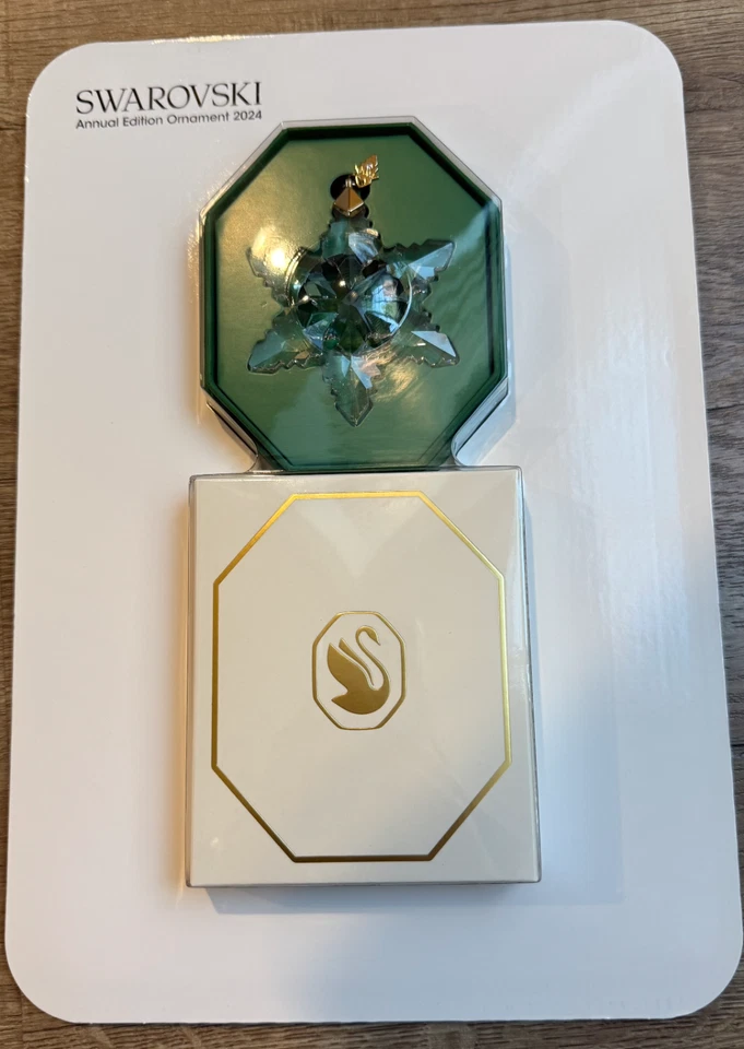 Swarovski Crystal 2024 ANNUAL EDITION LARGE CHRISTMAS ORNAMENT 5661079