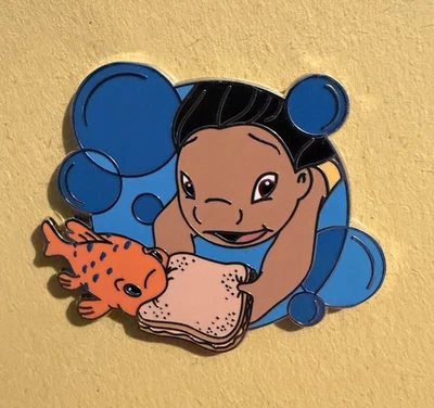 Disney Pin Lilo and Pudge Bubbles Starter Set Lilo and Stitch - Image 1 of 4