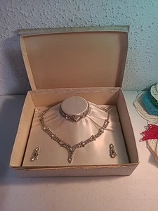 Vintage Rosada Jewelry Set Rhinestone Silver Tone Original Box Wedding Formal - Picture 1 of 13