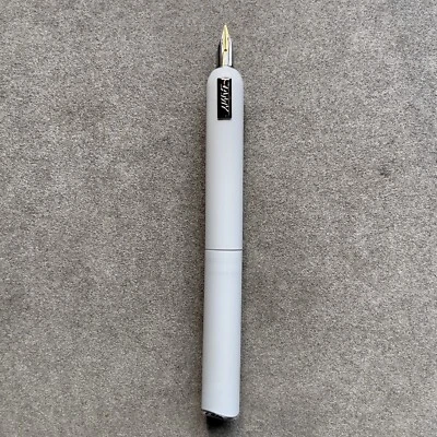 LAMY Dialog CC Serie Sin Tapa Color Blanco 14k EF Nuevo en Caja Pluma Estilográfica Sin Caja de Regalo Foto 1 de 3