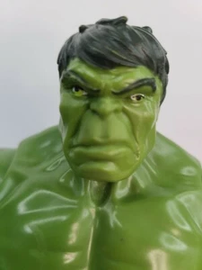 Figura de acción Hasbro 2016 Marvel Incredible Hulk 12" posable - Imagen 1 de 12