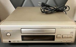 SANSUI CD-α7 CD Player Gold D/A converter 9W 3.0kg 1994 Audio 4Hz~20kHz ±0.5dB - Picture 1 of 6