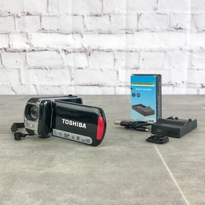 Toshiba Camileo SX500 10MP Full HD Digital Camcorder With Rotating Screen - Picture 1 of 12