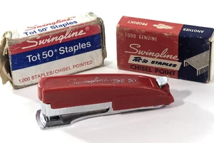 Vtg Swingline "Tot 50" Mini Stapler + 2 Boxes Swingline Chisel Point Staples - Picture 1 of 9