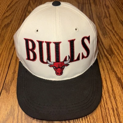 Vintage RARE Sports Specialties Chicago Bulls 90’s White SnapBack Hat NBA - Image 1 of 4