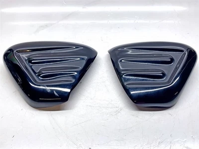 Triumph Bonneville T120 2018 cubiertas de panel lateral negras Foto 1 de 4