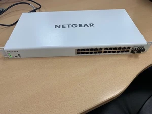 Fw: GC728XP Insight Managed 28-Port Gigabit PoE+ with 2 SFP 1G modules inc - Afbeelding 1 van 10