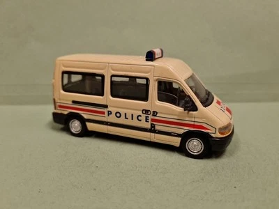 SOLIDO RENAULT MASTER POLICE FRANCE FRANCIA SCALA 1/50 - Immagine 1 di 4