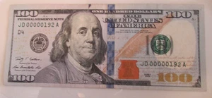 Billete de 100 dólares Star Note 2009 3 dígitos bajo número de serie buen estado - Imagen 1 de 2