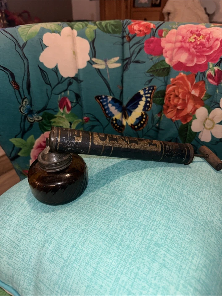 Pulverizador de insectos vintage - Chapin Mfg vidrio marrón hecho en EE. UU. Foto 1 de 4