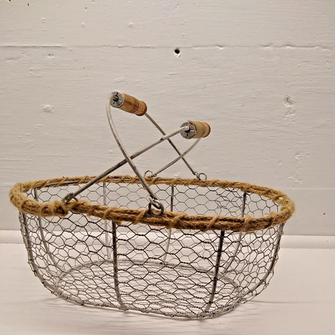 Chicken Wire Basket Oval with Wood Handles White Distressed Hemp Rope Decoration Cover