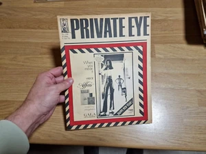 1971 - Private Eye 236 - Jean Shrimpton Cover - Good Condition - Picture 1 of 7