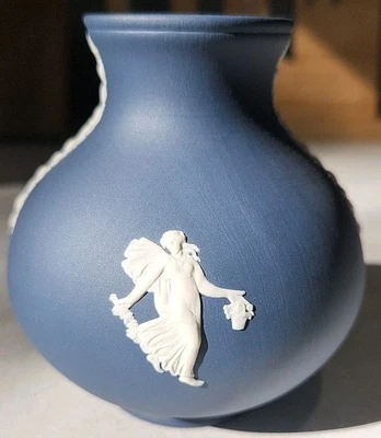 wedgwood jasperware azul escuro Sociedade de Colecionador Edição Limitada de 500 - Imagem 1 de 4