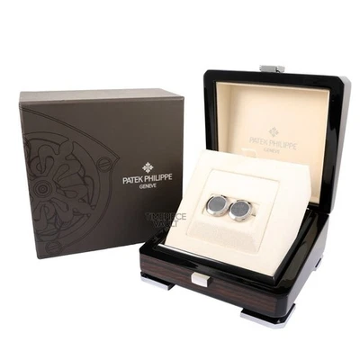 Brazalete Patek Philippe Calatrava 205.9107G centro ónix grabado oro blanco 18K Foto 1 de 4