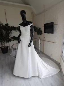 Brautkleid / Hochzeitskleid Größe 36-38 . Marke Pronovias . NEU - Bild 1 von 8