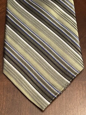 Covington Green 100% Silk Men’s Neck Tie Made In China - Image 1 of 4
