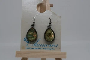 ESSENTIALS TROPFEN OHRRINGE GRÜN - Bild 1 von 5