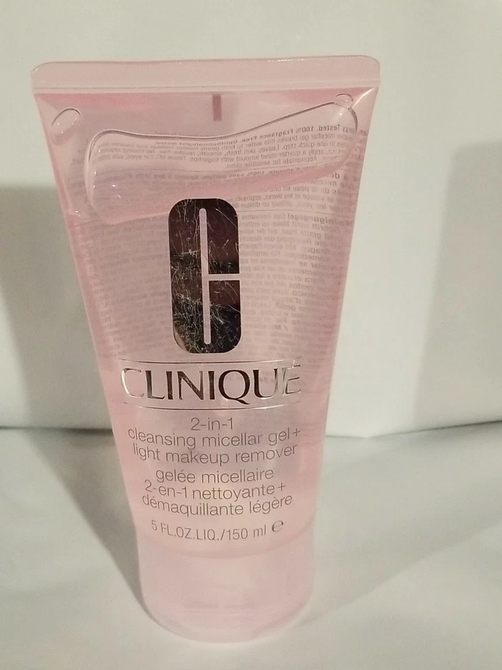 Gel micelar limpiador Clinique 2 en 1 + desmaquillante ligero desmaquillante 5 oz Foto 1 de 1