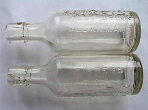 Alte Vintage Flaschen x2 KIPPER VITALIS DAS BESTE GETRÄNK FÜR ALLE TIERE Antik - Bild 1 von 6
