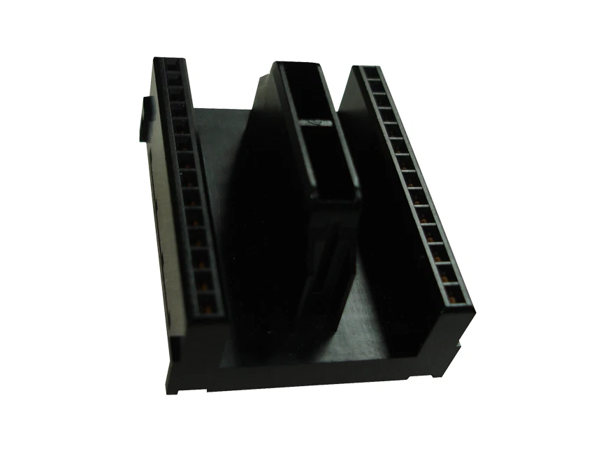 Connettore bus Siemens, per Modulo di ingresso SIMATIC S7-300 SM331 6ES7390-0AA0 - Immagine 1 di 1