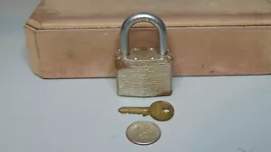 CANDADO NATIONAL V 663 CON LLAVE - Imagen 1 de 6