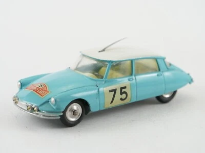 Corgi N° 323 DS 19 Rallye Monte-Carlo 1965 #75 Poco Comune 1/43 Mai Giocato - Immagine 1 di 4