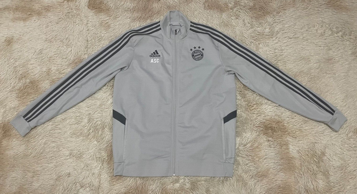 Bayern Munich Size XL International Club Soccer Fan Jackets Bayern Munich Size XL International Club Soccer Fan Jackets