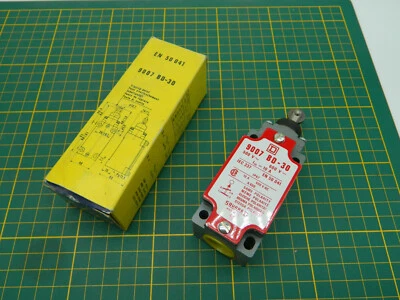 Square D 9007 BD-30 Positionsschalter Position Switch Limit Switch