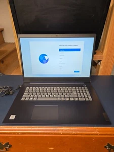 Lenovo Ideapad 3 17IIL05 computer portatile 17,3 Intel i5-1035G1, 20 GB RAM, 250 GB SSD, Win11 - Foto 1 di 7