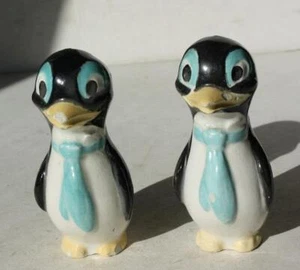Estatuillas de pingüino lazos sal y pimienta cerámica pintadas a mano sin marca INADECUADAS DE COLECCIÓN -- - Imagen 1 de 1
