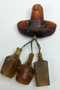De colección 1930 - Sombrero de vaquero de baquelita de jugo de manzana con broche de botellas de alcohol prendedor - Imagen 1 de 6