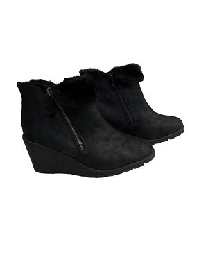 Botines de cuña Lane Bryant para mujer 9 negro ribete de piel imitación gamuza Foto 1 de 4