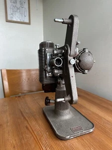 Vintage Revere Eight Model 85 8mm Movie Film Projector - Picture 1 of 8