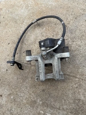 Pinza de freno trasero derecho pasajero Honda Civic 2016-2021 1,5 L 43018-Tba-A02 Foto 1 de 4