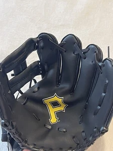 MLB Baseball Pittsburgh Pirates Souvenir Glove Mitt Highmark Stadium Giveaway - Picture 1 of 5