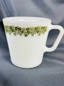 Pyrex Crazy Daisy White Milk Glass Green Floral Coffee Mug Vintage Single - Picture 1 of 12