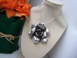 SUPERB SOLID STERLING SILVER LARGE BIG MODERNIST ROSE PENDANT 17" CHAIN NECKLACE - Picture 1 of 15