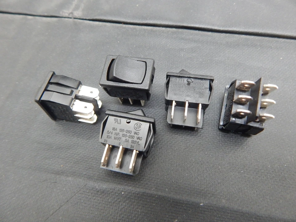 CW INDUSTRIES GRS-4022 ROCKER SWITCH DPDT 13A 125VAC - LOT OF 5 SWITCHES