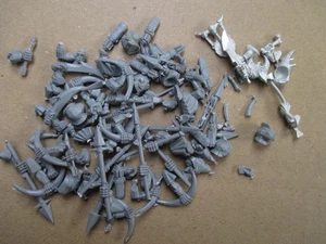 D25C47 LOT BITS GOBELIN NUIT + UPGRADE METAL BITS WARHAMMER FANTASY BATTLE - Picture 1 of 4