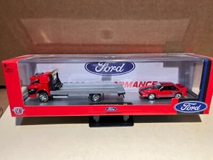 1/64 M2 HAULERS 1966 FORD C-950 ROLLBACK & 1987 FORD MUSTANG GT PERFORMANCE RED - Picture 1 of 4