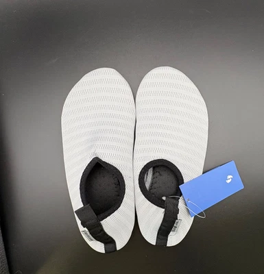 NWT! Watelves Gray Water Shoes / Socks Unisex 38 / 39 - Image 1 of 4