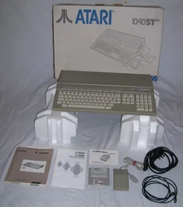 Atari 1040 ST STFM Computer 1MB Memory TOS 1.02 PSU recap 720K FDD Mouse BOXED - Picture 1 of 11