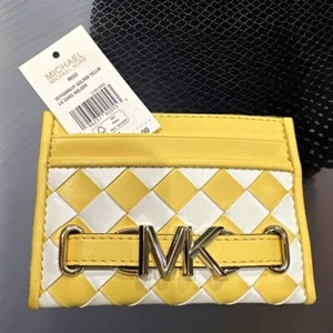 Michael Kors Reed LG MK Logo Credit Card Holder Wallet-Golden Yellow MSRP 258.00 - Picture 1 of 5