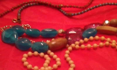 Modeschmuck Konvolut Kunststoff/Holzperlenketten , Keramikperlen Ethnolook - Bild 1 von 2