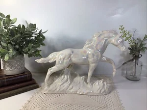 Maureen Love vintage? Estatua de Caballo de Cerámica ~ Perla Blanca Iridiscente ~ ¡HERMOSA! - Imagen 1 de 24