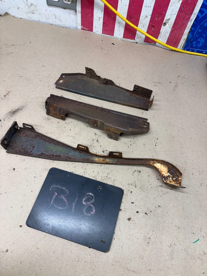 1966 66 1965 65 福特 GALAXIE LTD GALAXY GRILLE MOUNT 支持支架 OE — 第 1/4 张图片